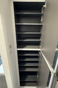 物件内観写真12　(シューズボックス完備！)