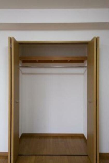 物件内観写真8　(クローゼット完備。)