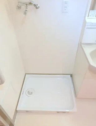 物件内観写真9　(室内洗濯機置き場。)