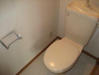 物件内観写真5　(バストイレ別！)