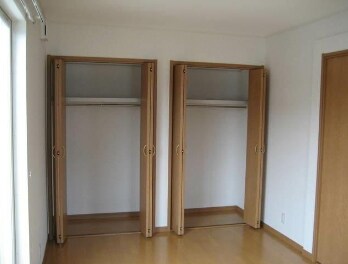 物件内観写真8　(クローゼット完備。)