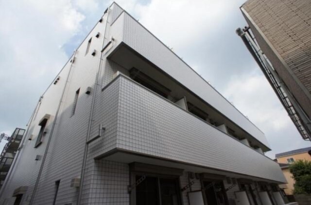 物件外観写真1　(きれいな外観。)