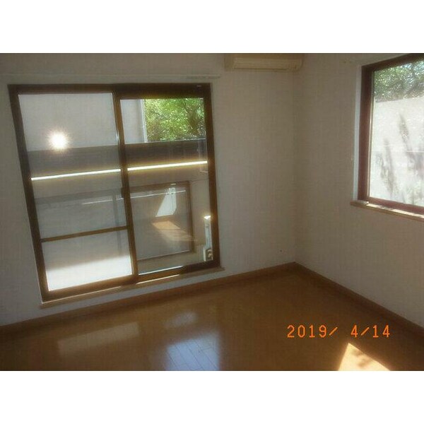 居室(8.0帖のきれいなDK。)