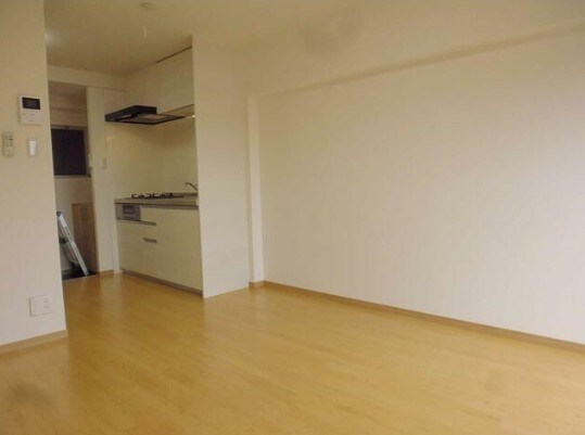 物件内観写真3　(9.0帖のきれいなLDK。)