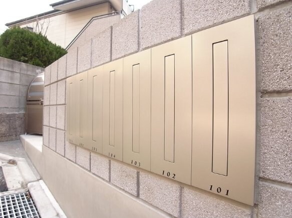 物件内観写真12　(メールボックス完備。)