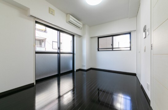 物件内観写真3　(6.0帖のきれいな洋室。)