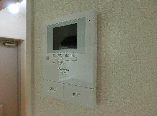 物件内観写真12　(モニター付きインターホンで防犯面も安心です！)