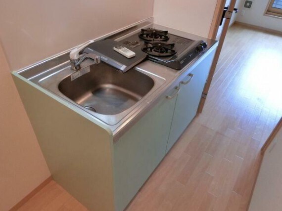 物件内観写真3　(システムキッチン。)