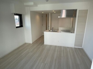 物件内観写真3　(11.5帖のリビング！)