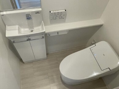 物件内観写真6　(温水洗浄便座)