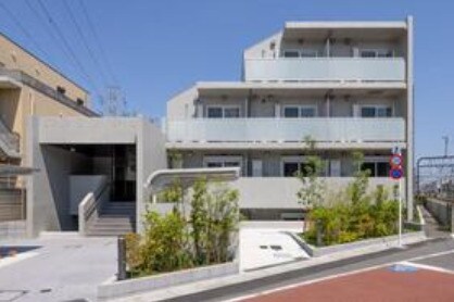 物件外観写真1　(落ち着いた雰囲気。)