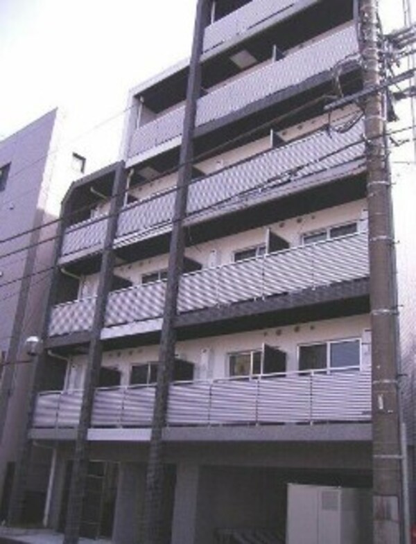 外観(鉄筋コンクリート造のがっちりとした造り。)