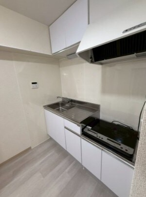 物件内観写真5　(システムキッチン。)