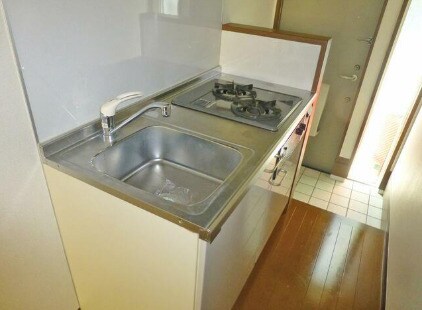 物件内観写真3　(システムキッチン。)