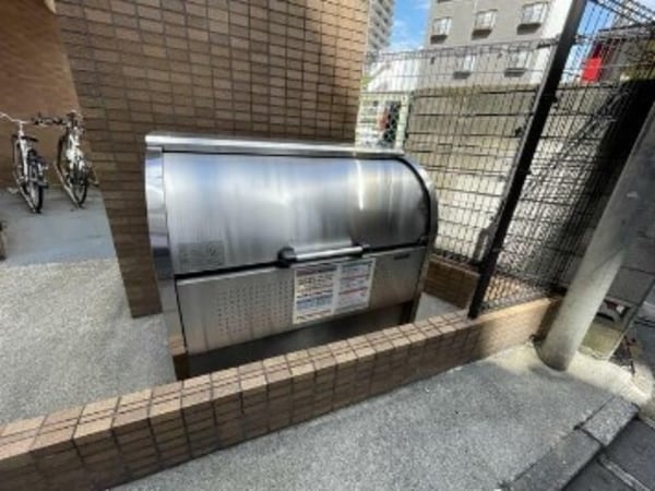 建物設備(敷地内ゴミ置き場完備！)