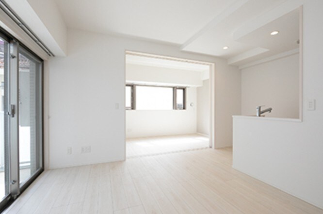 物件内観写真3　(10帖のきれいなLDK。)