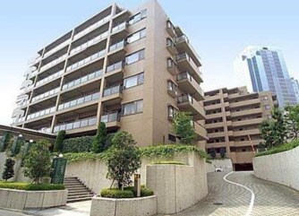 物件外観写真1　(落ち着いた雰囲気。)