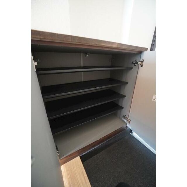 物件内観写真14　(シューズボックス完備！)