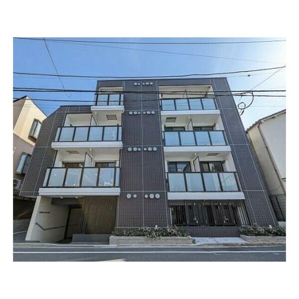 外観(鉄筋コンクリート造のがっちりとした建物。)