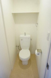 物件内観写真6　(温水洗浄便座。)