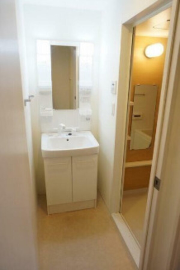 独立洗面台(嬉しい独立洗面台付き。)