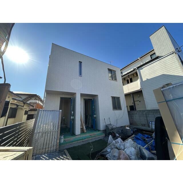 物件外観写真1　(新築！)