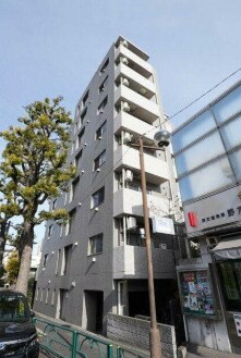 物件外観写真1　(落ち着いた雰囲気。)