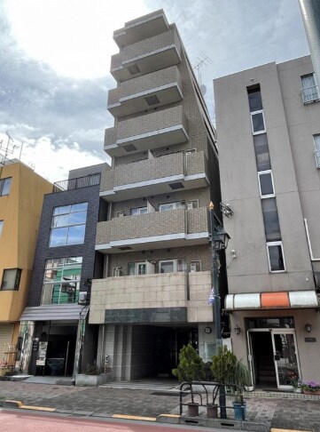 物件外観写真1　(落ち着いた雰囲気。)