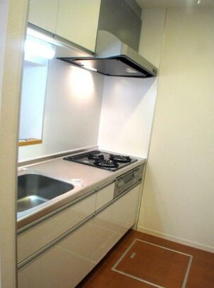 物件内観写真3　(システムキッチン。)