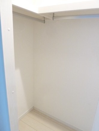 物件内観写真8　(ウォークインクローゼット)