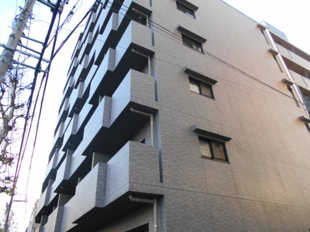 物件外観写真3　(鉄筋コンクリート造のマンション)