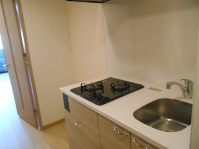 物件内観写真23　(二口ガスコンロのシステムキッチン)