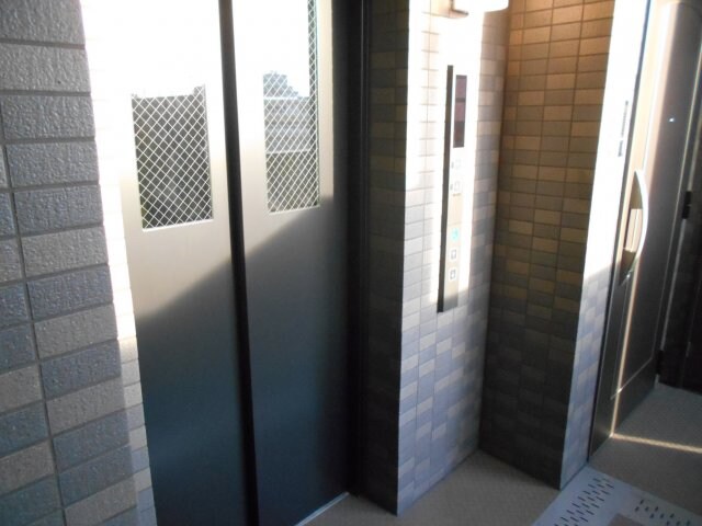 物件内観写真29　(エレベータ)