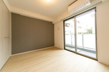 物件内観写真8　(きれいなフローリング。)