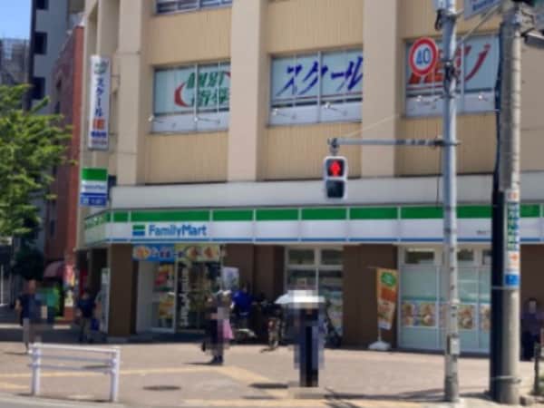 周辺環境(ファミリーマート 370m)