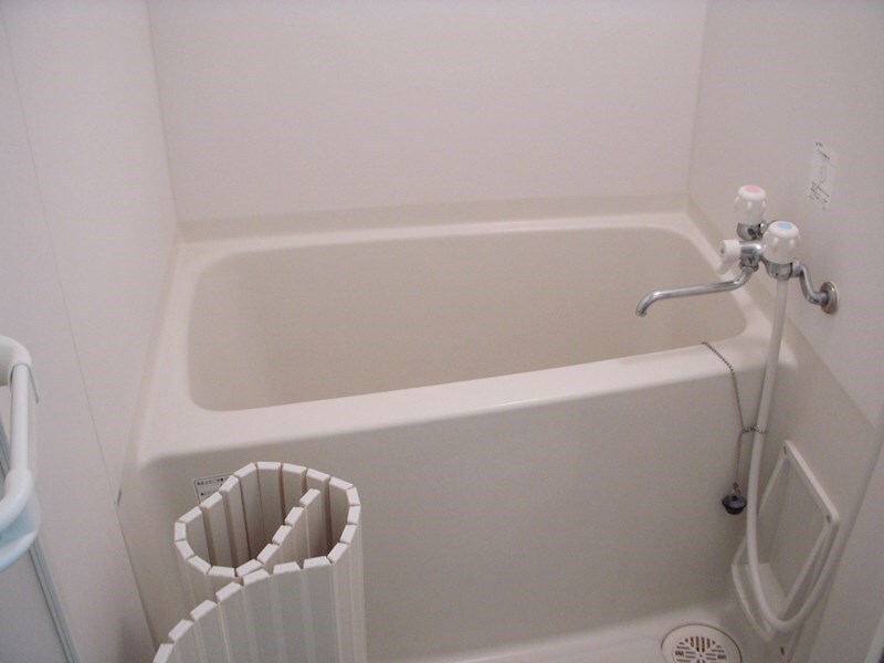 物件内観写真5　(浴室乾燥機付きバス。)