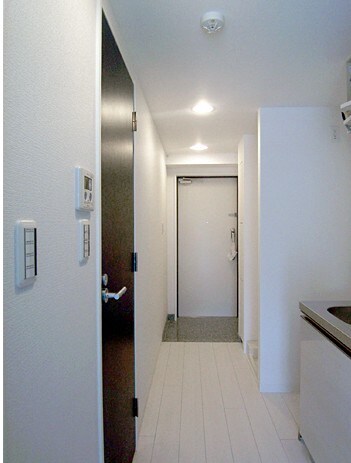 物件内観写真10　(廊下部分。)