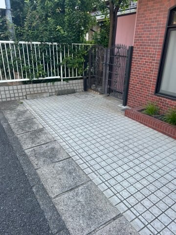 物件外観写真2　(小型車限定)