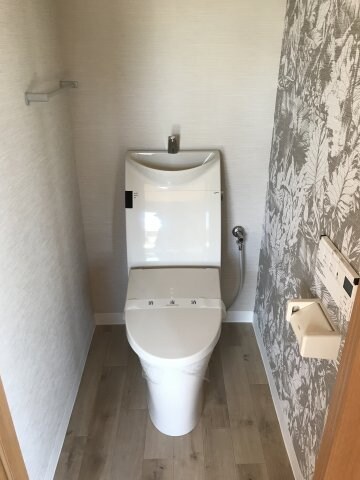 物件内観写真6　(温水洗浄便座。)