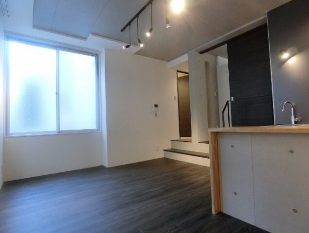 物件内観写真3　(11.0帖のきれいなLDK。)