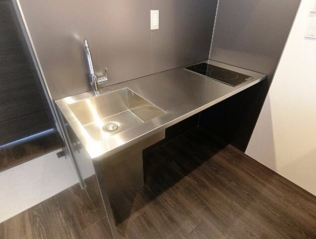 物件内観写真4　(2口IHクッキングヒーター！)