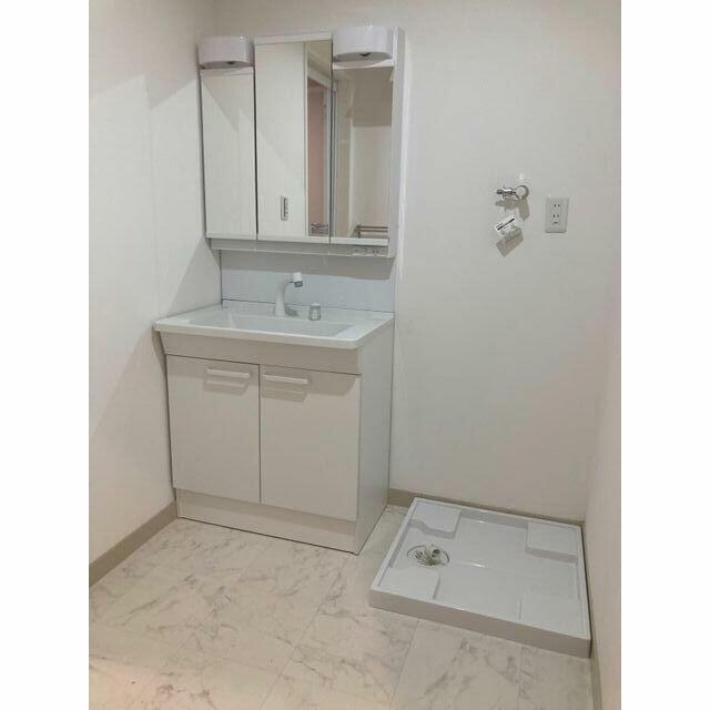 物件内観写真10　(室内洗濯機置き場。)