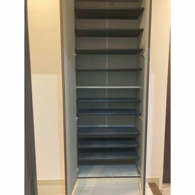 物件内観写真11　(シューズボックス完備！)