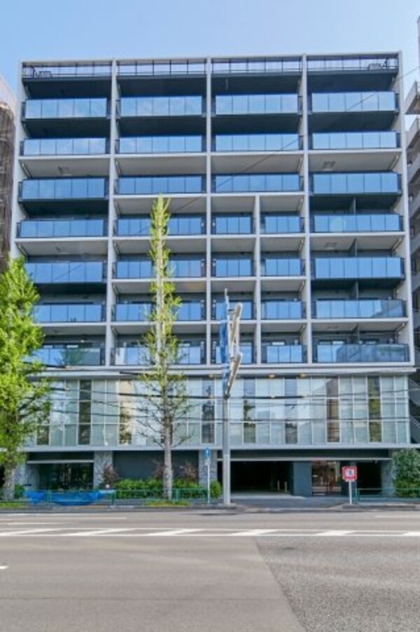 外観(鉄筋コンクリート造のがっちりとした建物。)