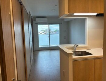 物件内観写真2　(12.4帖のきれいなLDK。)