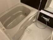 物件内観写真4　(浴室乾燥機付きバス。)