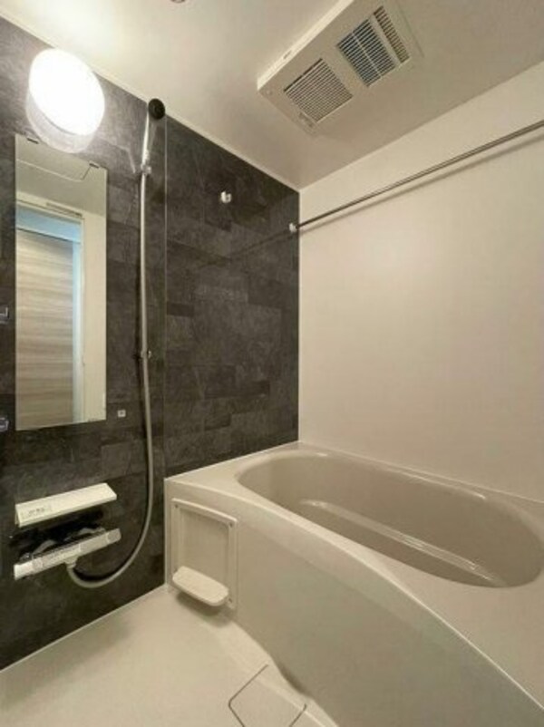 浴室(追い焚き機能、浴室乾燥機付きバス。)