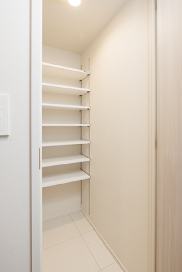 玄関(シューズインクローゼット)