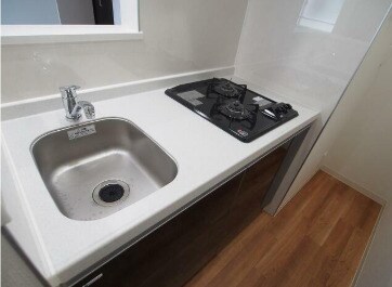 物件内観写真3　(システムキッチン。)