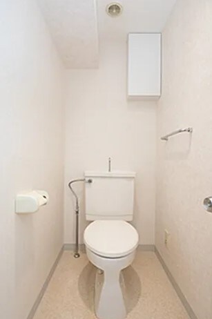 物件内観写真6　(バストイレ別！)